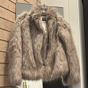 Oasis Faux Fur Jacket in Beige size S